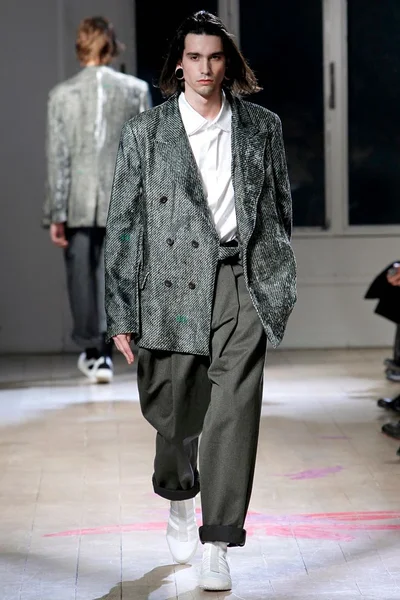 Look 24